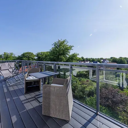 Alte Seefahrtschule - Zwei Wasser