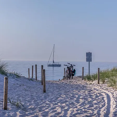 Alte Seefahrtschule - Zwei Wasser