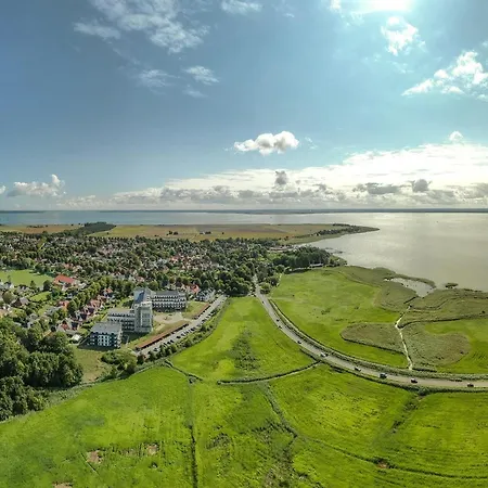 Alte Seefahrtschule - Zwei Wasser Wustrow (Fischland)