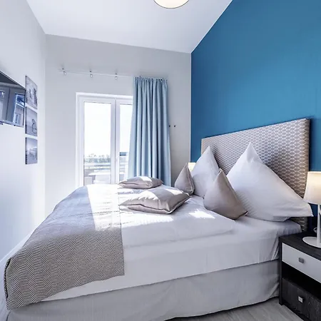 Alte Seefahrtschule - Zwei Wasser