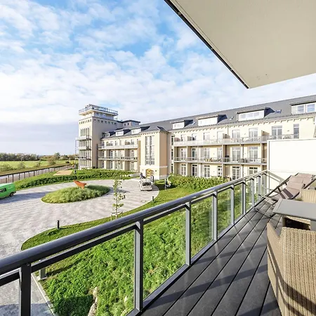 Alte Seefahrtschule - Zwei Wasser Apart Otel 4*