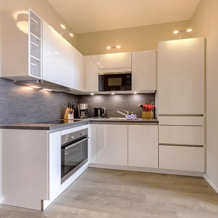 Alte Seefahrtschule - Zwei Wasser Apart Otel Wustrow (Fischland)