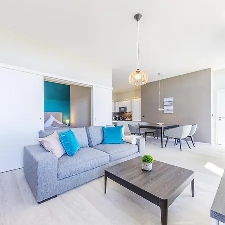 Alte Seefahrtschule - Zwei Wasser Apart Otel