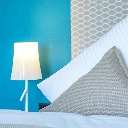 Alte Seefahrtschule - Zwei Wasser Apart Otel Wustrow (Fischland)