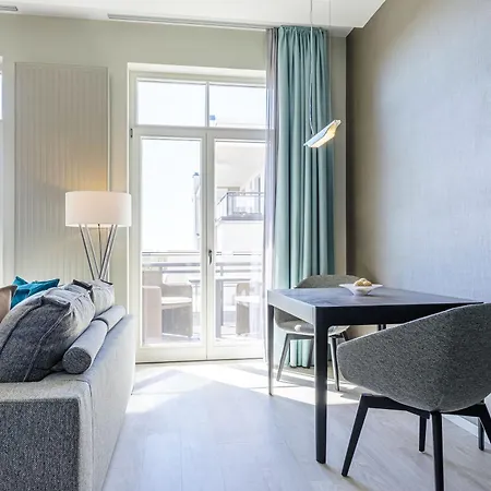 Alte Seefahrtschule - Zwei Wasser Apart Otel