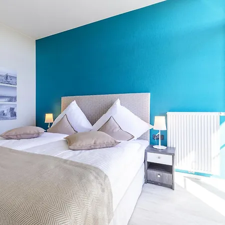 Alte Seefahrtschule - Zwei Wasser Wustrow (Fischland)