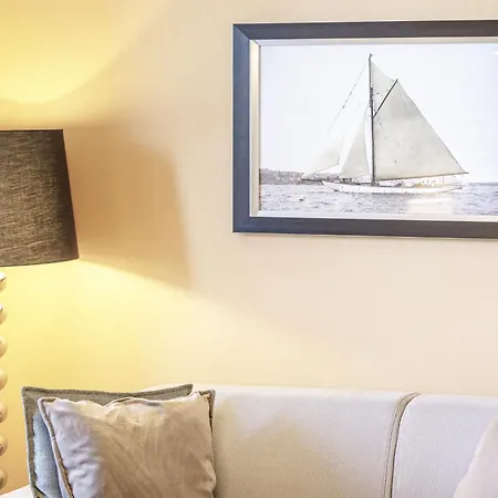 Alte Seefahrtschule - Zwei Wasser 4* Wustrow (Fischland)